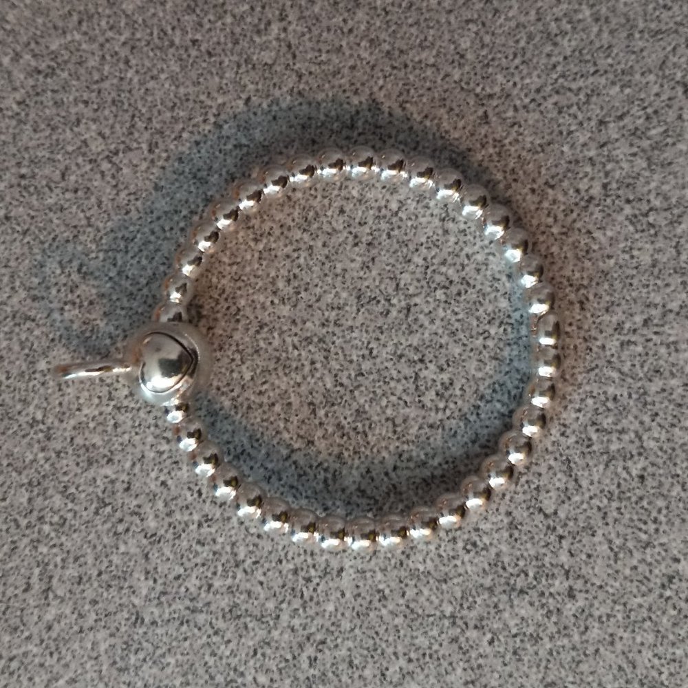 Pandora O necklace pendant. Sterling silver.